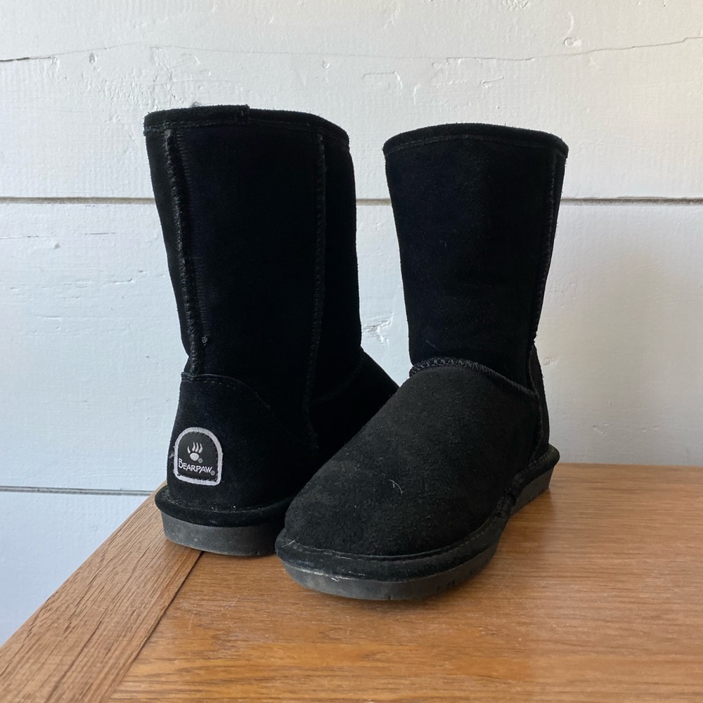 Woman’s Bearpaw “Emma” boots